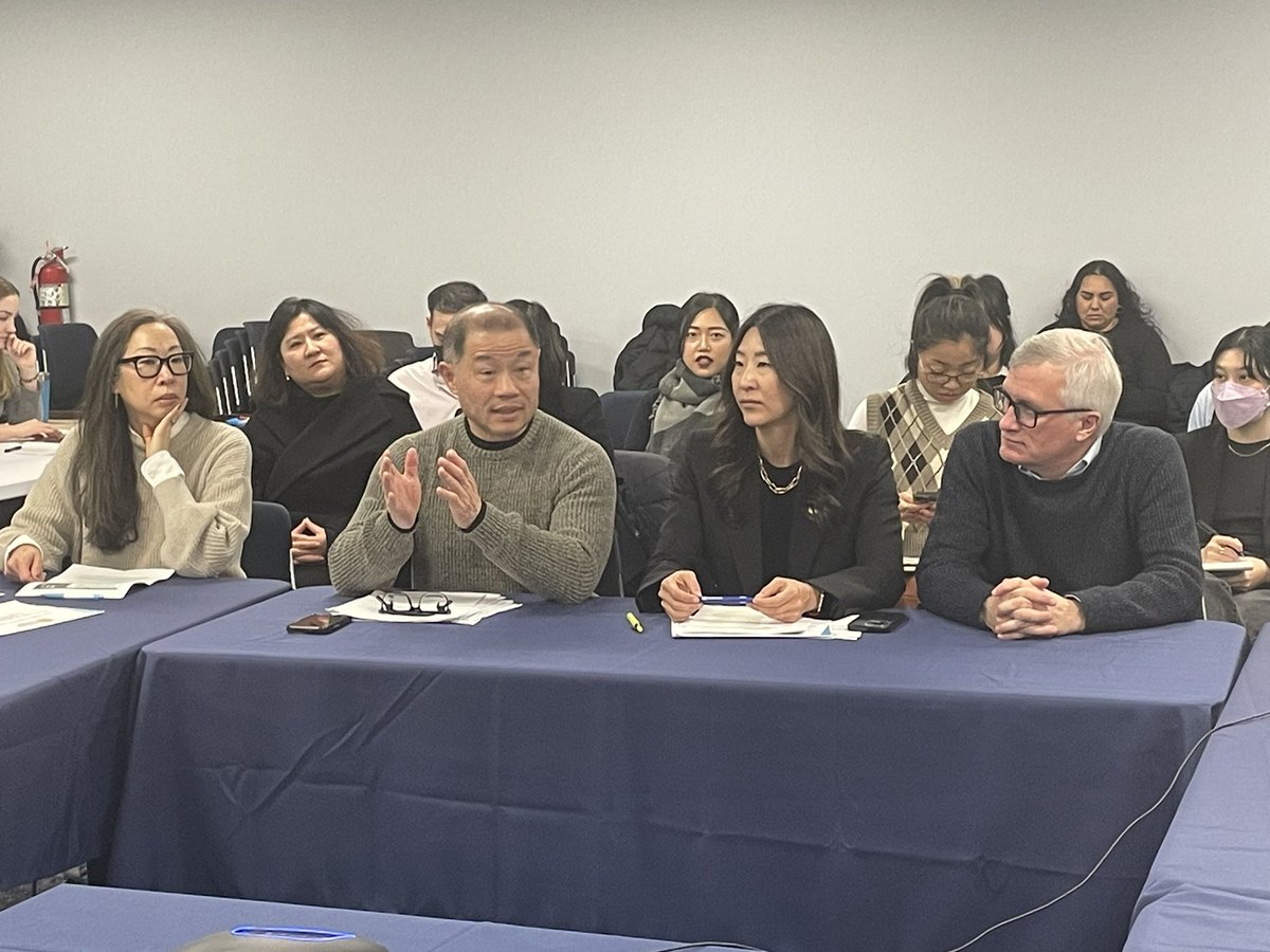 W/ @graceleefornyc @SenIwenChu @BrianKavanaghNY @ roundtable on the impact of gambling on AAPI NYers who will be significantly impacted by the creation of new casinos. As casinos consider downstate they must be accountable for mitigating harm and providing services in language