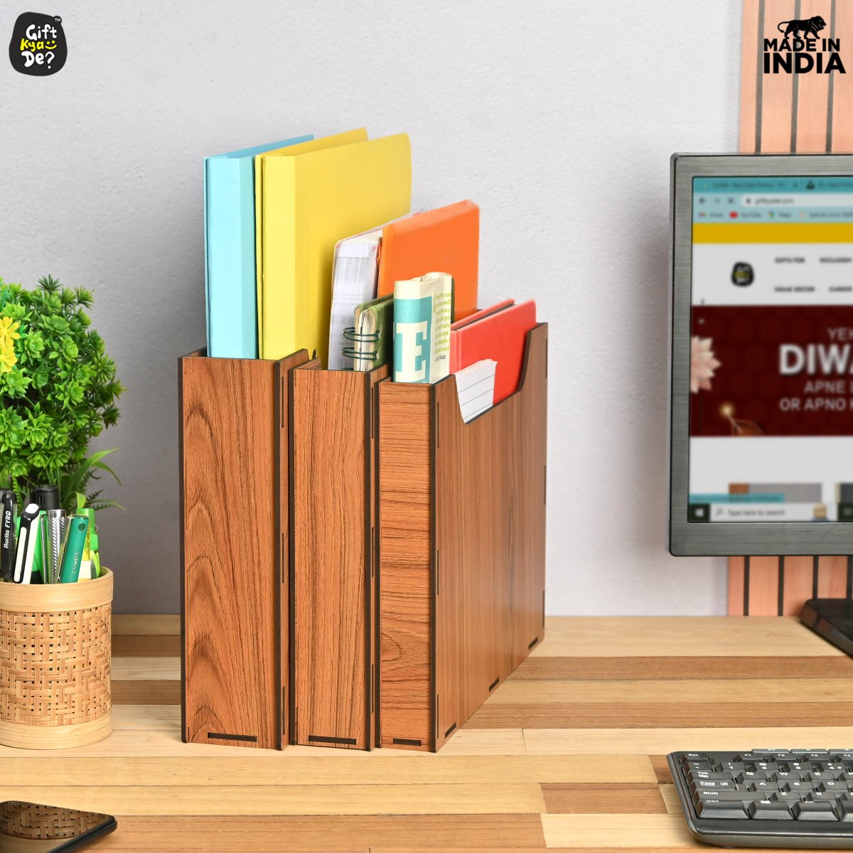 GiftKyaDe's tweet image. Organize with Ease: Our 3-tier file organizer, perfect for files and books, adapts to your space – go horizontal or vertical.🤩

Crafted from eco-friendly materials, it&apos;s a sustainable solution for a clutter-free workspace. 🌿📚

#FileOrganizer#EcoFriendly