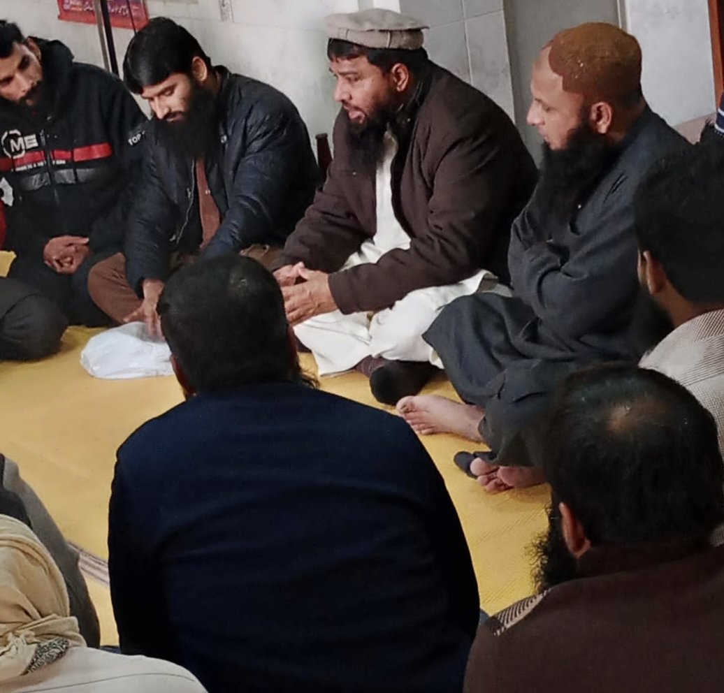 PMMLPP218's tweet photo. محترم میاں سہیل احمد صاحب امیدوار ایم این اے حلقہ NA150 صدر پاکستان مرکزی مسلم لیگ جنوبی پنجاب UC48 ناظم آباد میں یوسی باڈی سے الیکشن کے سلسلے میں مشاورت کرتے ہوئے.
#PMML #NA150 #PP218 #Multan #Elections2024 #Vote4Chair https://t.co/V4iX85jsMr