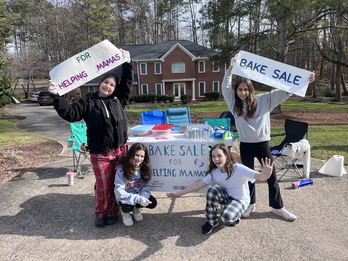 Sweet treats, sweet cause! 🍪🧁 Thrilled by these girls’ bake sale for #HelpingMamas. Love our creative community. Let’s keep baking a difference! #HelpingMamas #BabySupplyBankGA #HMATL #CommunityLove #VolunteerATL