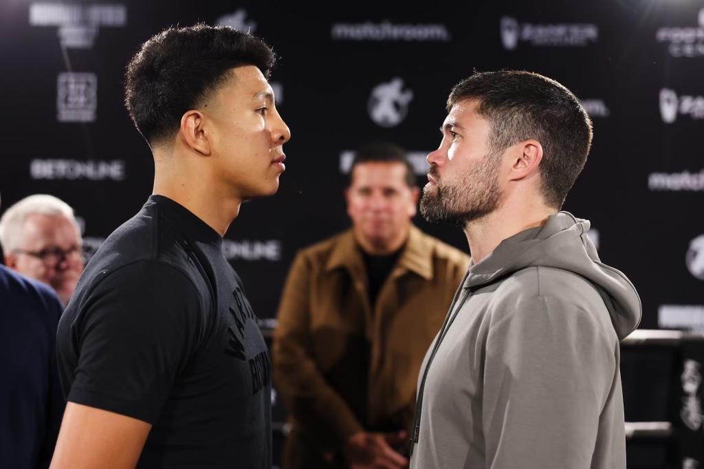 8⃣ days away from a high-stakes slugfest in Phoenix 🌞

Watch #MunguiaRyder on Saturday, January 27, LIVE on DAZN 🥊

@JaimeMunguia15 | <a href="/_John_Ryder_/">john ryder</a>
