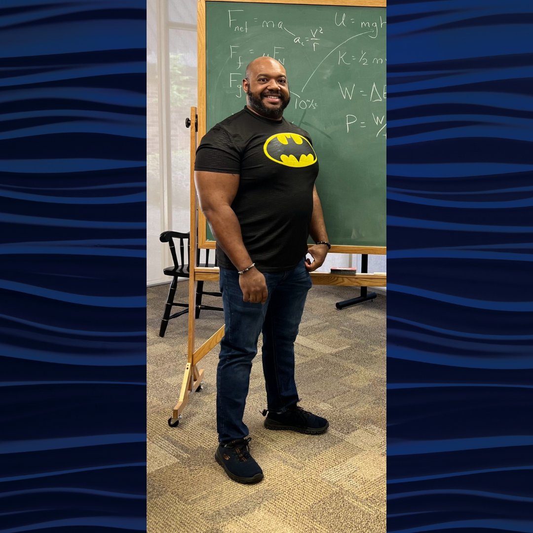 Meet Nick Vester! A member of the Class of 2026 from Dothan, Alabama, he is involved in Black Men in White Coats and MedPride & Allies among other initiatives. ow.ly/ecVj50QsjoJ