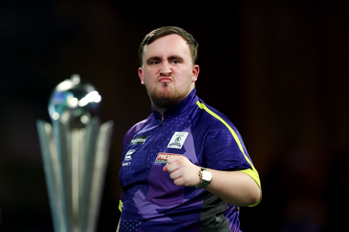 sportbible's tweet photo. 🚨 LUKE LITTLER DEFEATS MICHAEL VAN GERWEN

🏆 Bahrain Darts Master WINNER https://t.co/sVwJgQBziq