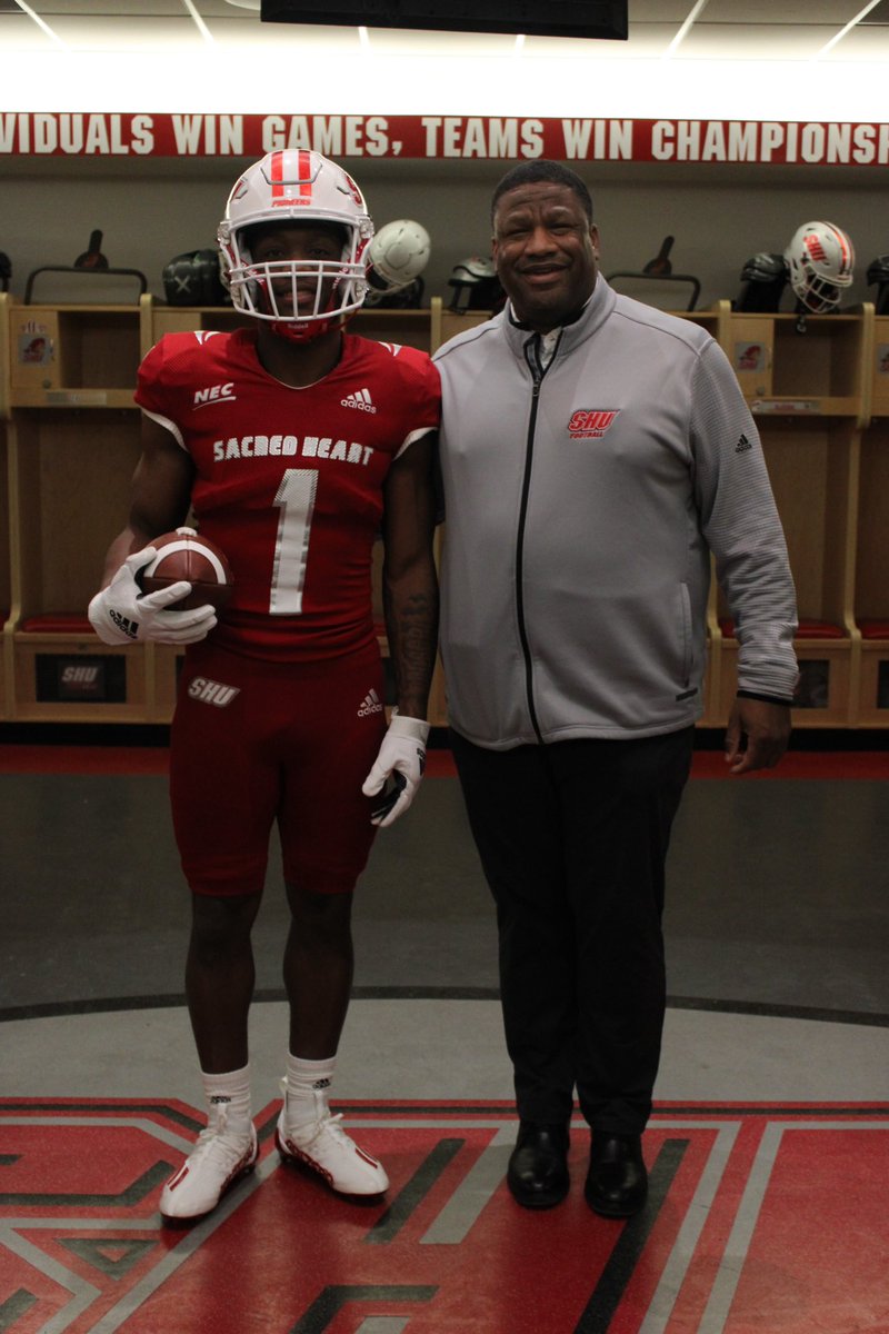 I am blessed to receive my first D1 offer from @SHU__Football <a href="/coachnettop/">Coachnettop</a> !