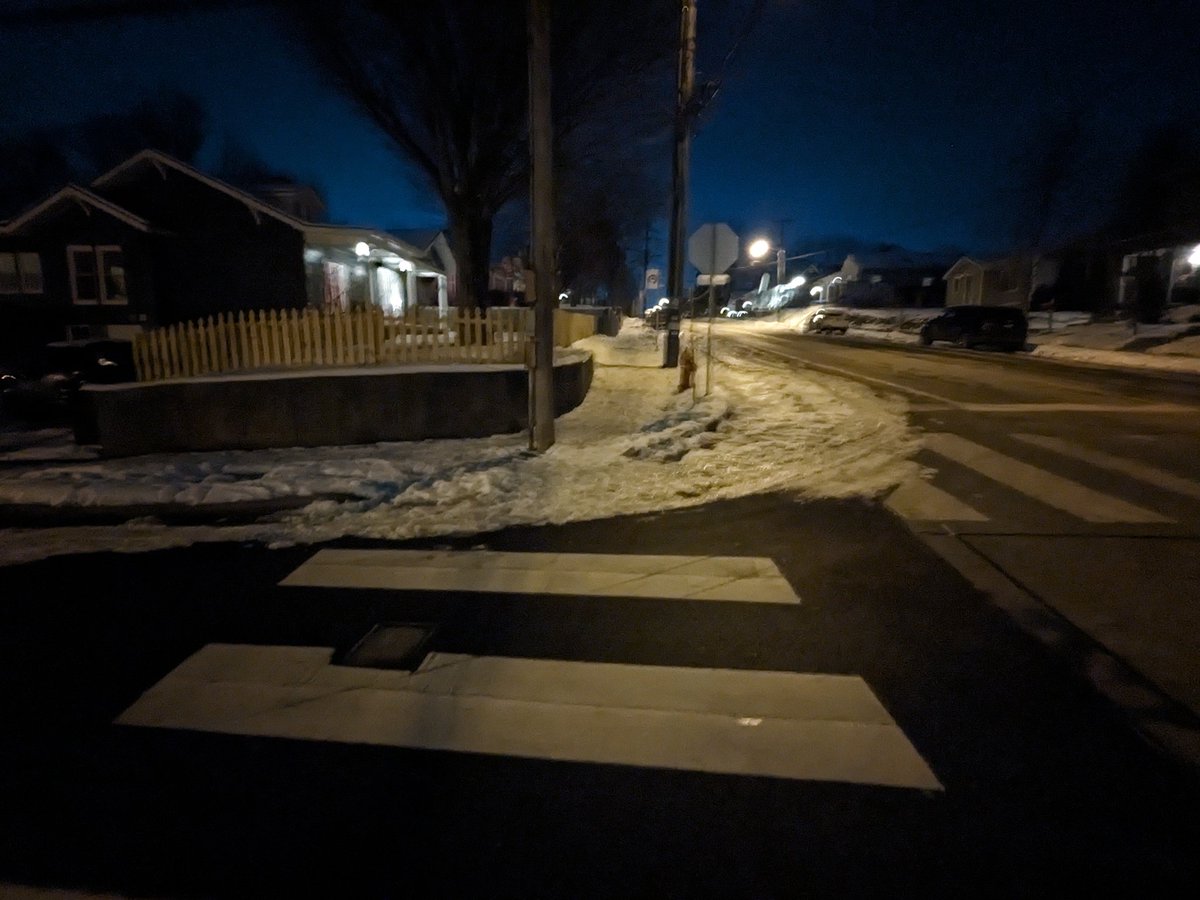 daniel_mcdonell's tweet photo. Some excellent #sneckdowns on 14th and Shelby.
The snow shows us where we could extend the curbs to, making it safer for everyone. https://t.co/W7UzYsw21C