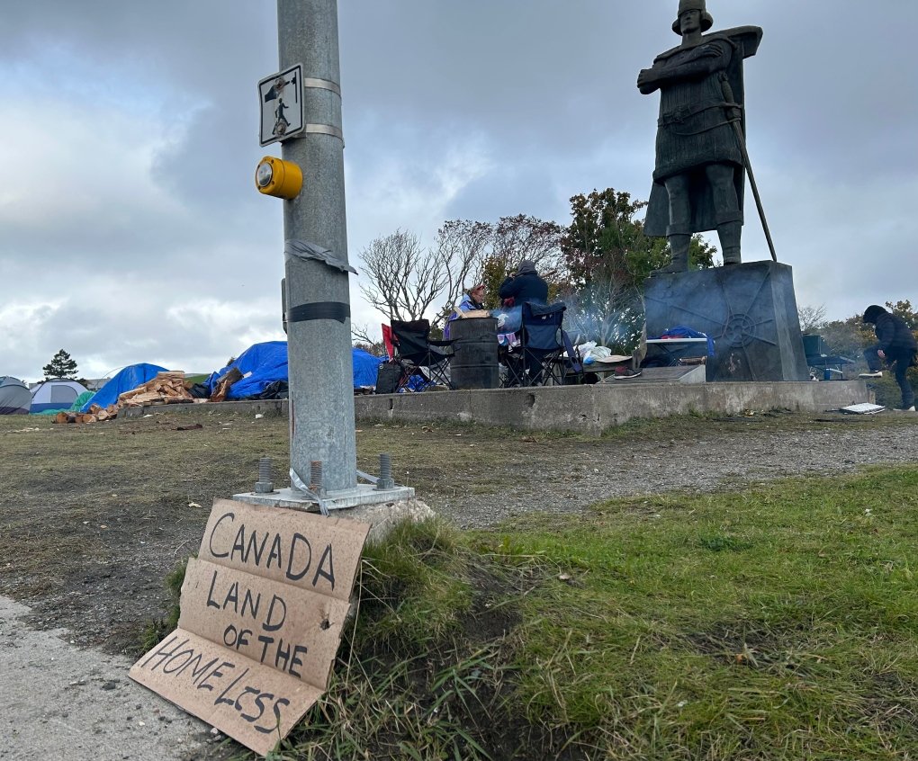 HOMELESS CANADA tweet media