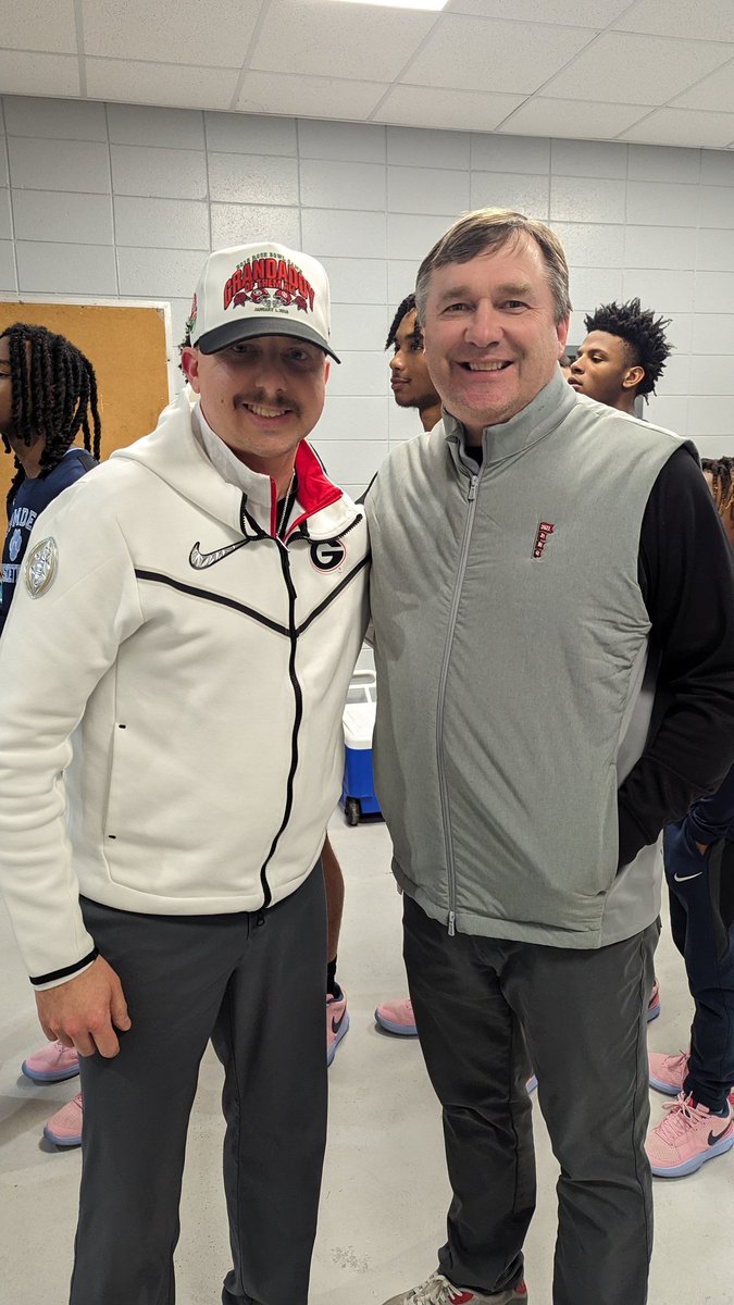 Thanks for coming out @KirbySmartUGA and @coach_thartley of @GeorgiaFootball We always appreciate it when you come to Camden. @JeffHerron19