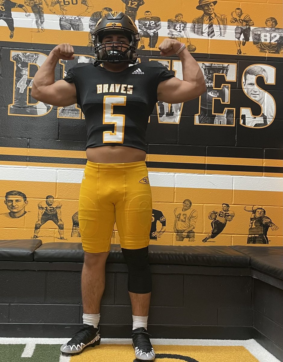 AnthonyFB2024's tweet photo. I had a great day @OttawaBravesFB thank you for the love @CoachJonesOU @Coach_CAnderson @CoachNickDavis #OtterOn 1% a DAY !!! https://t.co/9dw05MuaT1