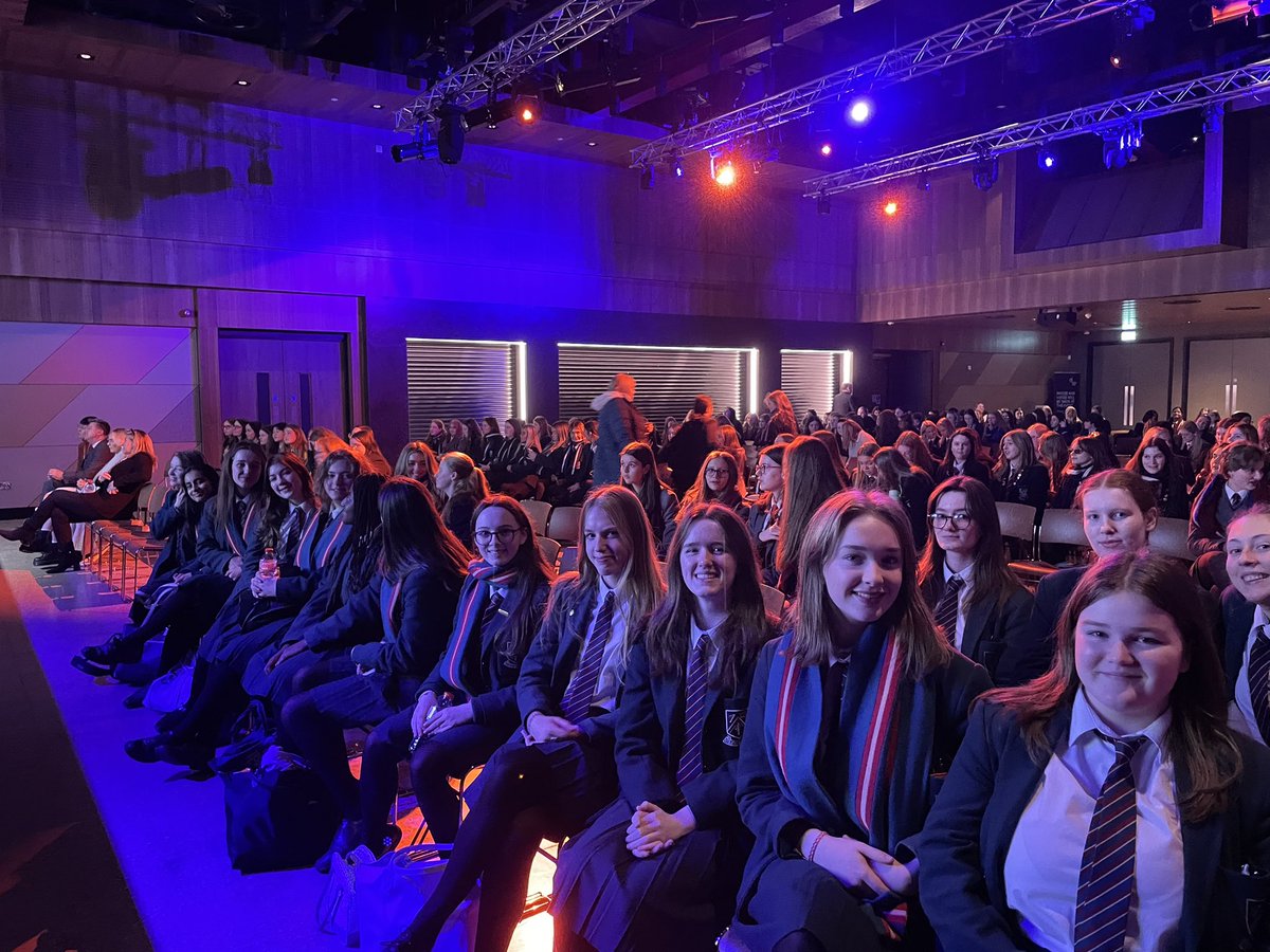 SistersIN_Stra's tweet photo. What an inspirational day our @_sistersin cohort had at QUB today. A phenomenal line up of leaders speaking on AI - Friend or Foe, Building (&amp;/breaking) Bridges, InterSim for better health and Thinking through Film, followed by breakout sessions in a variety of topics. https://t.co/9SbC26LPky