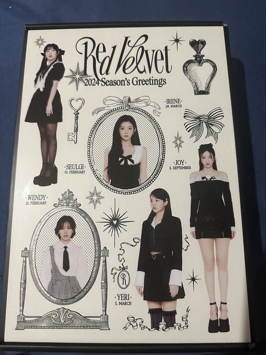 rezaxnyder's tweet photo. Akhirny sampe jg season greeting @RVsmtown 🥰 https://t.co/f8PHmcMVJD