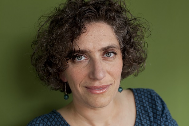 Kamervragen zaterdag 3 februari 16.00 uur. Sebastiaan <a href="/tijsterman/">SebastiaanTijsterman</a> in gesprek met <a href="/UniLeiden/">Universiteit Leiden</a> historici <a href="/NadiaBouras/">Nadia Bouras - نادية بوراس ⵏⴰⴷⵢⴰ ⴱⵓⵔⴰⵙ 🍉</a> en <a href="/Sara_Polak/">Sara Polak (@sarapolak@akademienl.social)</a> over de ingewikkelde vraag hoe het Israelisch-Palestijns conflict ons raakt in de <a href="/Hooglandse/">Hooglandse Kerk</a> kerk <a href="/OntdekLeiden/">Leiden, Stad van Ontdekkingen</a>: hooglandsekamer.nl. Welkom!