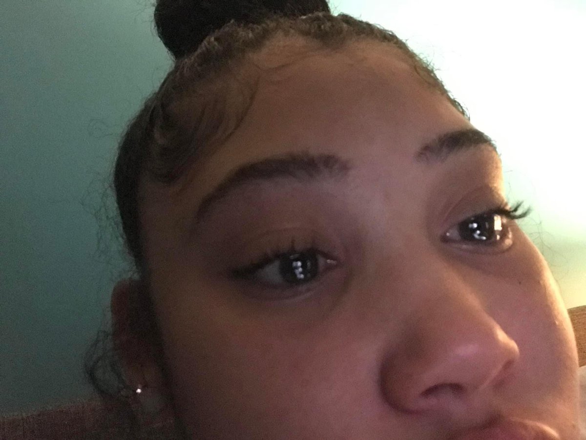 Jameca2011's tweet photo. “I know you not boutta cry” 

My sensitive self : https://t.co/EqJk36LvfX