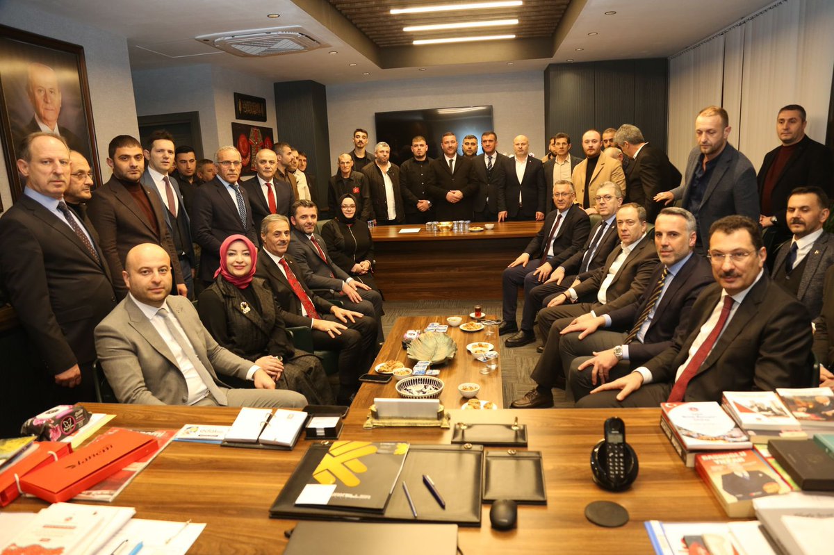 cigdemerdogantr's tweet photo. Genel Başkan Yardımcımız, İl Başkanımız, Milletvekillerimiz, Büyükşehir Belediye Başkan Adayımız ve teşkilat mensuplarımız ile Milliyetçi Hareket Partisi Sakarya İl Başkanlığını ziyaret ettik.

Cumhur İttifakı ruhuyla Sakarya’mızda gece gündüz demeden çalışarak 17-0 iddiamızı yeniden gerçekleştireceğiz.

Milliyetçi Hareket Partisi İl Başkanı Sayın Oğuz Alkaş ve yönetimine misafirperverlikleri için teşekkür ediyor, çalışmalarında kolaylıklar diliyoruz.

#BirlikteDahaGüçlüSakarya