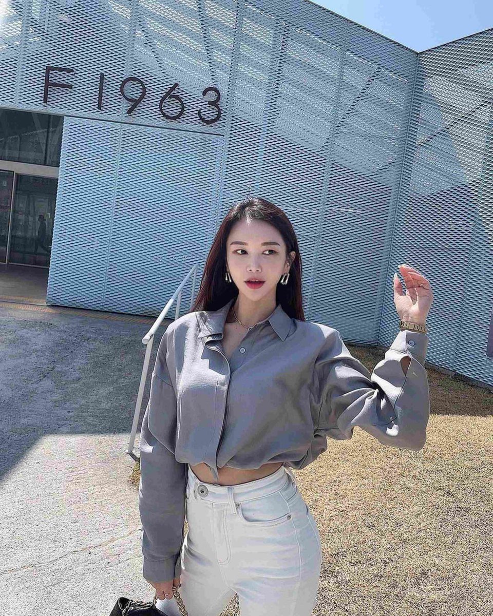 One day,we donlt have to say goodoye,just say good night.