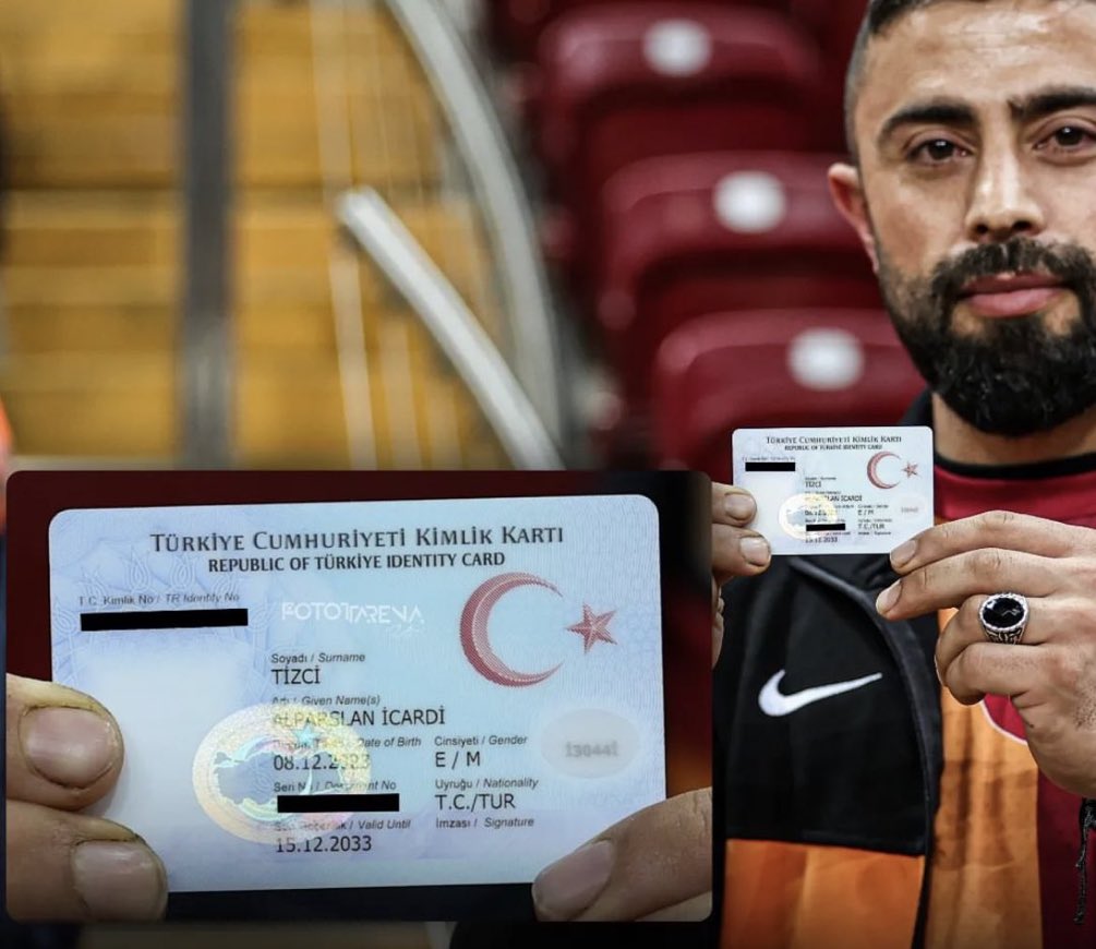 darkwebhaber's tweet photo. Bir Galatasaray taraftarı yeni doğan çocuğuna ‘Alparslan Icardi’ ismini verdi. https://t.co/Bvr0m26zKN