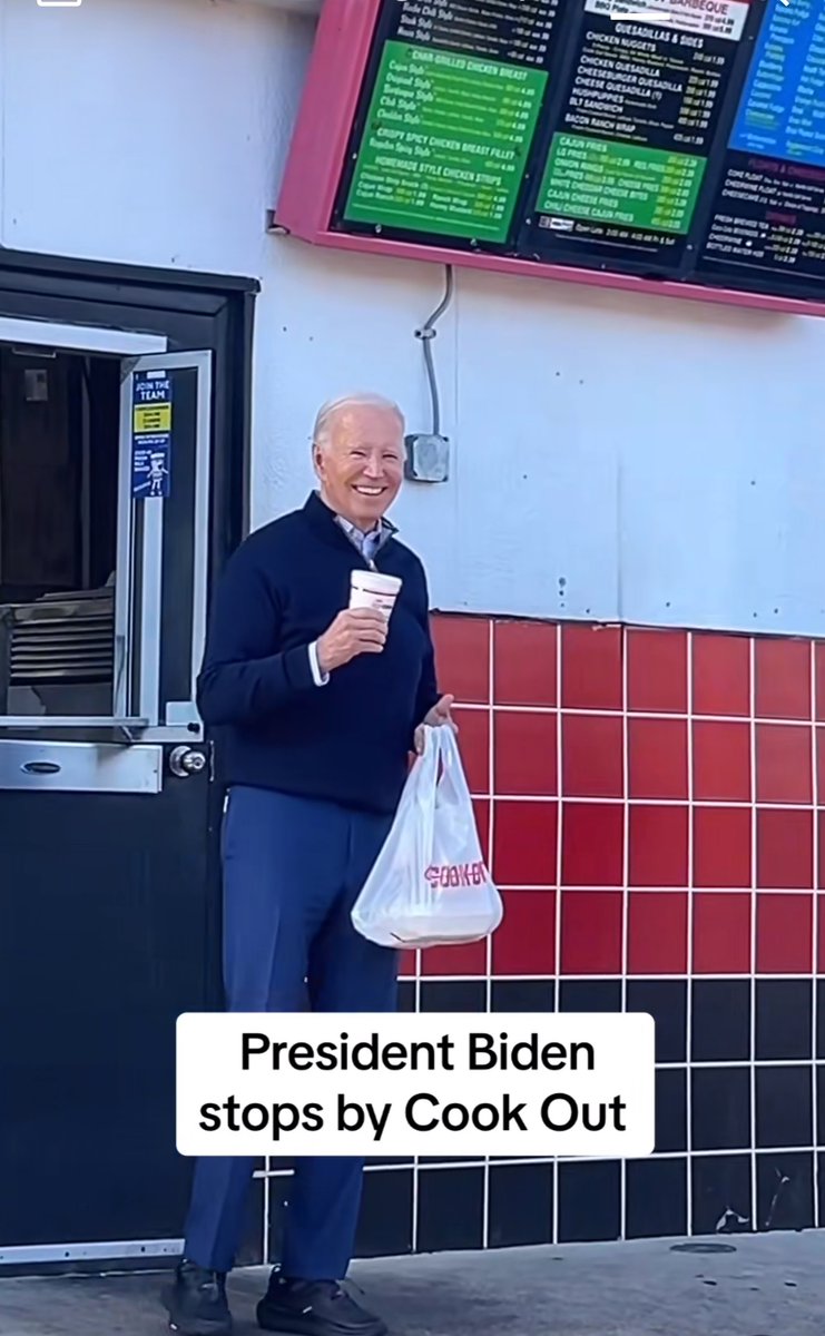 _llegs_'s tweet image. Ok fine he has my vote