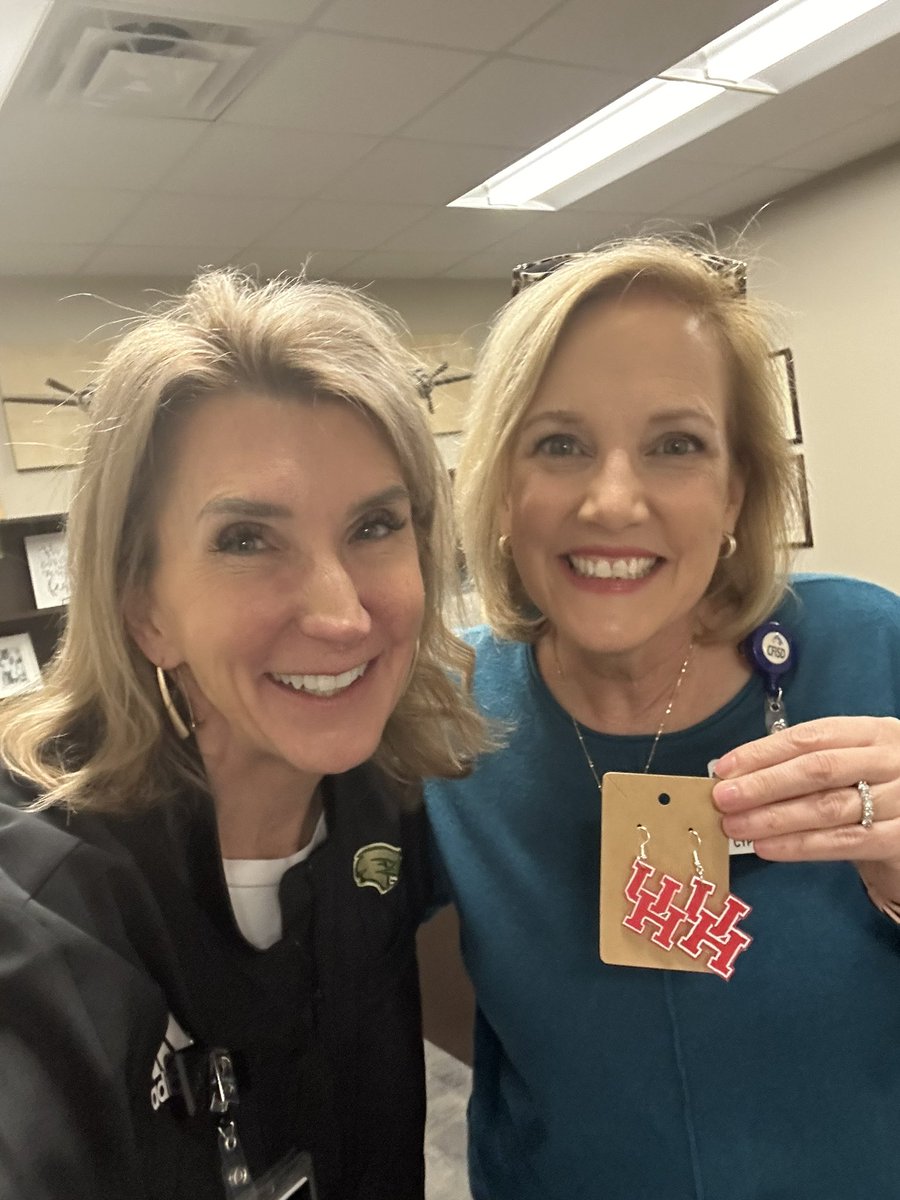 Julie Hinaman tweet media