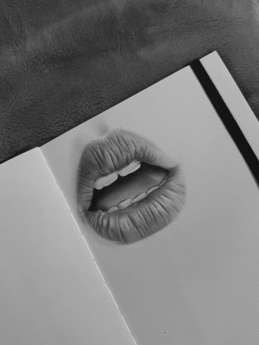𝚅𝚊𝚗𝚒𝚕𝚕𝚊 👩🏻‍🎨🎨 tweet media