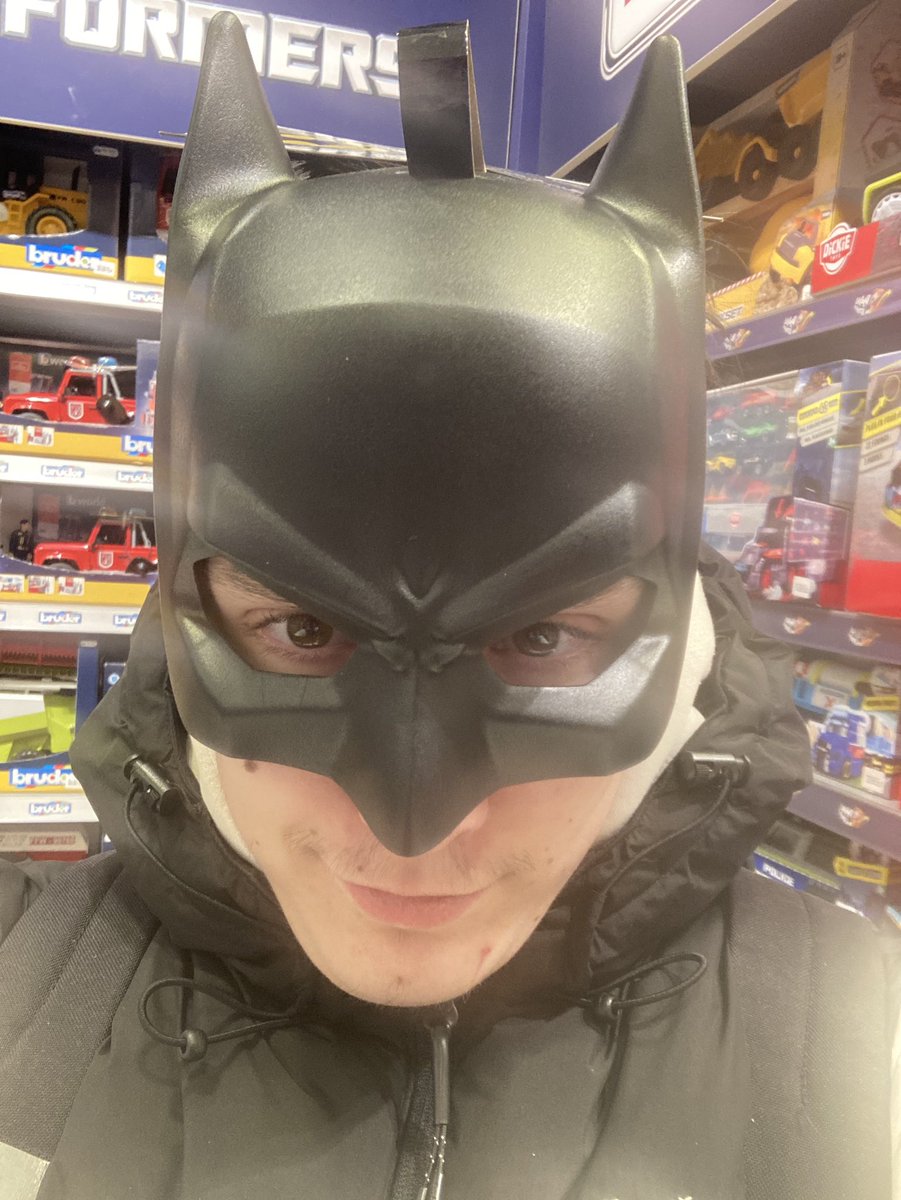 dzividukas's tweet photo. batemayte man https://t.co/9v7FKSdR9y