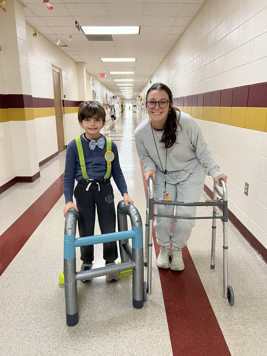 SeitzHalie's tweet photo. Celebrated 100 days of school at the Hubbard retirement center! 👵🏼 @Hubbard_Elem https://t.co/dDXRrmVQxm