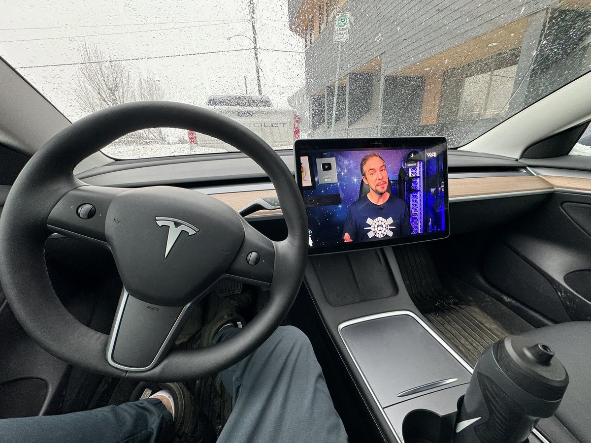 What better way to wait for an appointment then catching up on the latest <a href="/SpaceX/">SpaceX</a> info. 

Thx <a href="/FelixSchlang/">What about it!?</a> 🚀