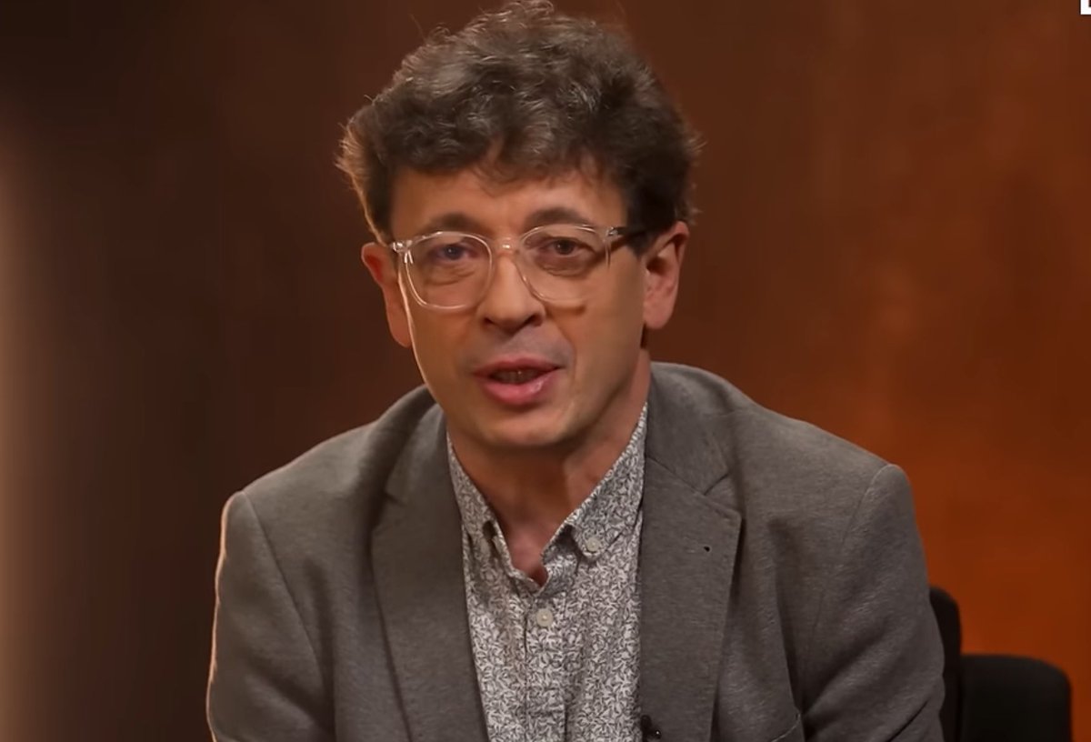 assnmw's tweet image. Cet homme me fascine je pouvais l’écouter des h et des h