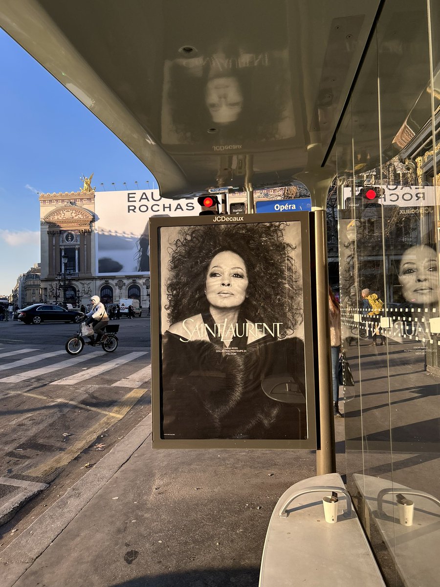 cmpalmaro's tweet photo. @DianaRoss Today in Paris! Magnifique 🇫🇷🔝⭐️ https://t.co/mk9PB0TWOd