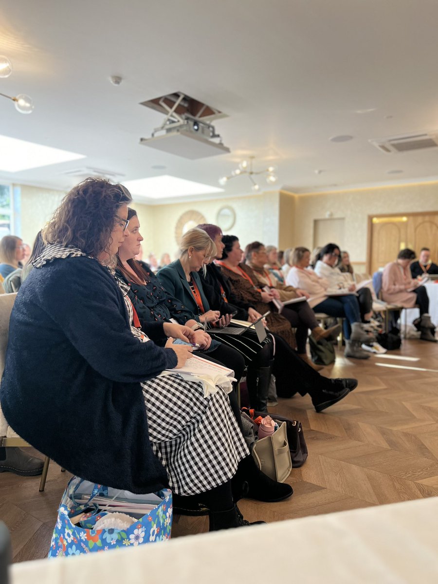 BillesleySchool's tweet photo. A thought provoking session from @SENDMattersUK… consider the greatest teaching of pupils with SEND… Walsall PEIA are looking forward to continuing their work with Gary over the next 12 months. #TheLoneSENSCO #FiveADay #MostImpact @ElliotFndtn https://t.co/zB4kTHBqoz