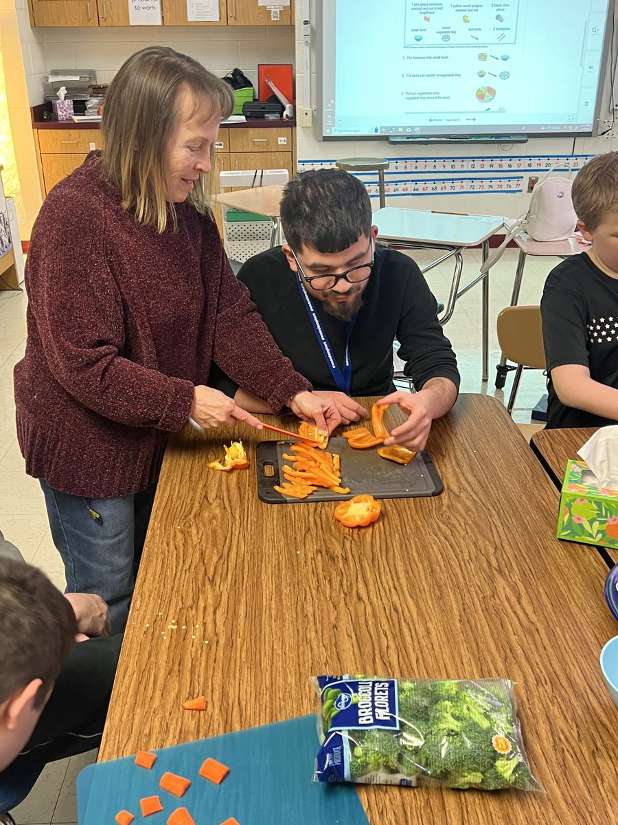 MrsDeneau's tweet photo. To go along with our Ocean Pollution Article this week we made fish with bottle caps and a veggie tray that was supposed to resemble an octopus but the kids were ready to snack on this!!! #wearelamphere @LamphereHS https://t.co/3uMvGk82Po