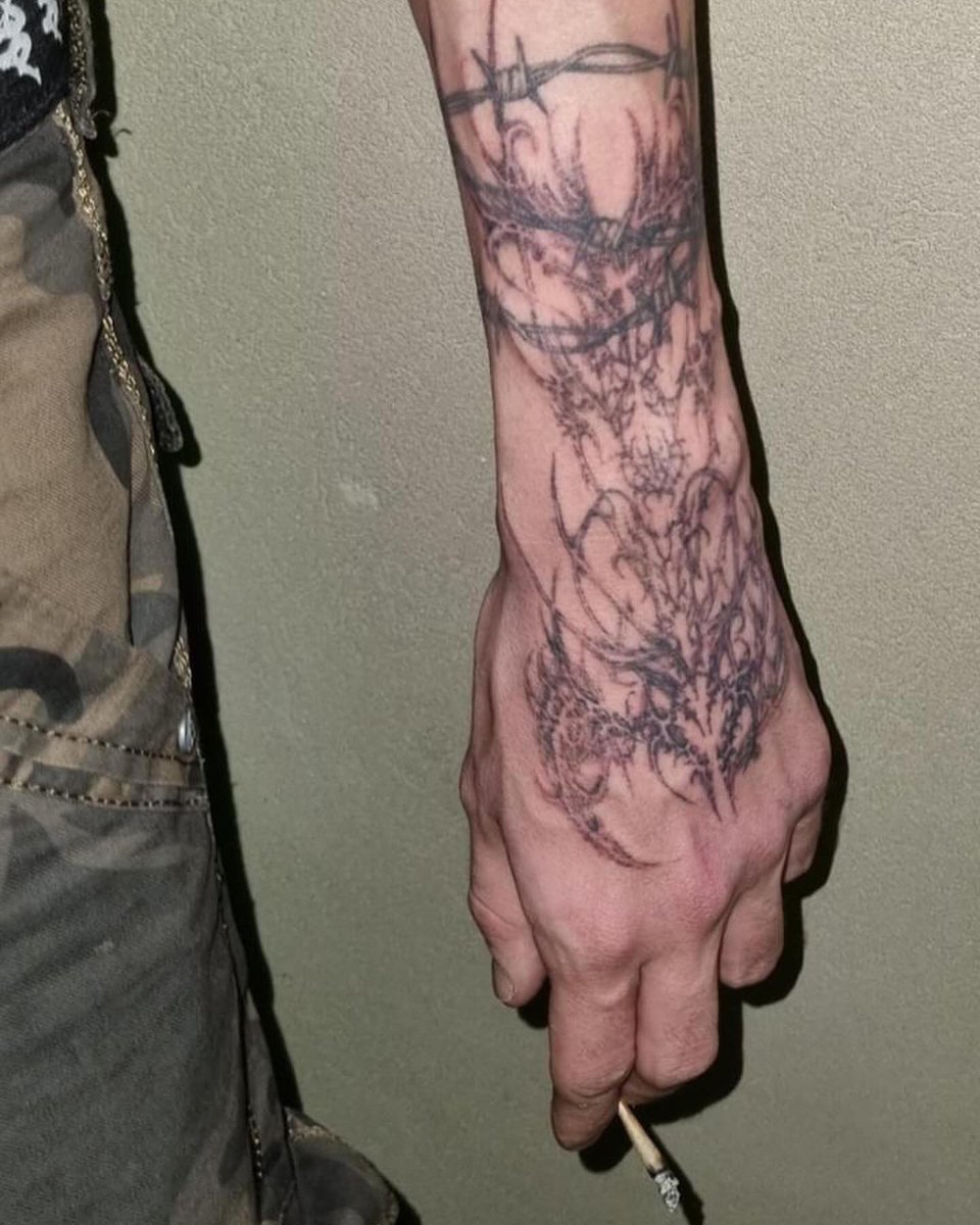 chainsmaiden's tweet image. happy friday fam
some recent tatts #cybersigilsm #ecosigilism xd
peace out s2