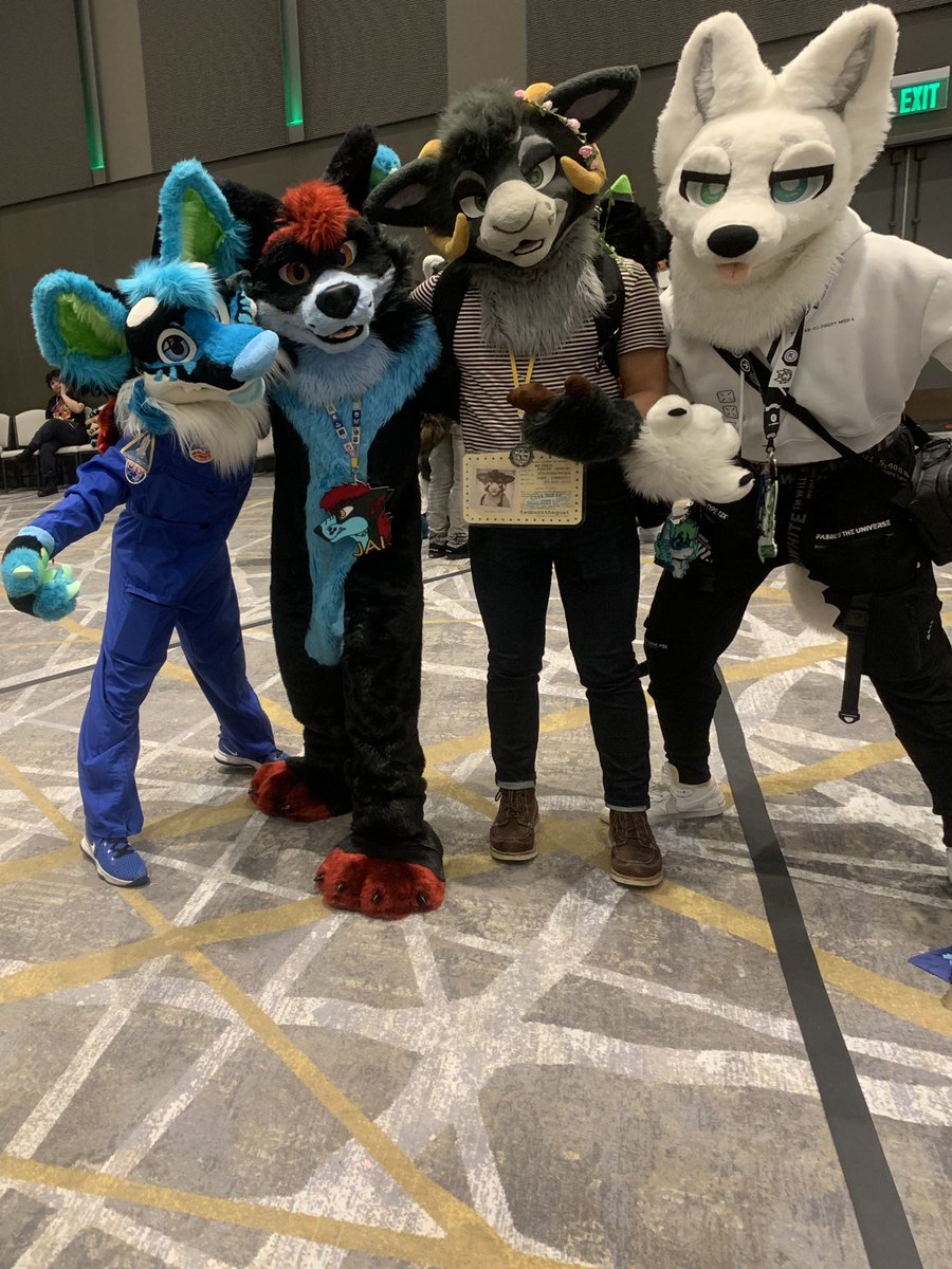 Happy Fursuit Friday! Totally having PCD after ANW and FC2024. Missing these happy times and can’t wait to be reunited again! #furry #furries #furryfandom #fursona #fursuit #fursuitfriday #fursuiter #fursuiting #fursuits #FursuitEveryday #AnthroNorthwest #ANW #ANW2024 #FC2024…