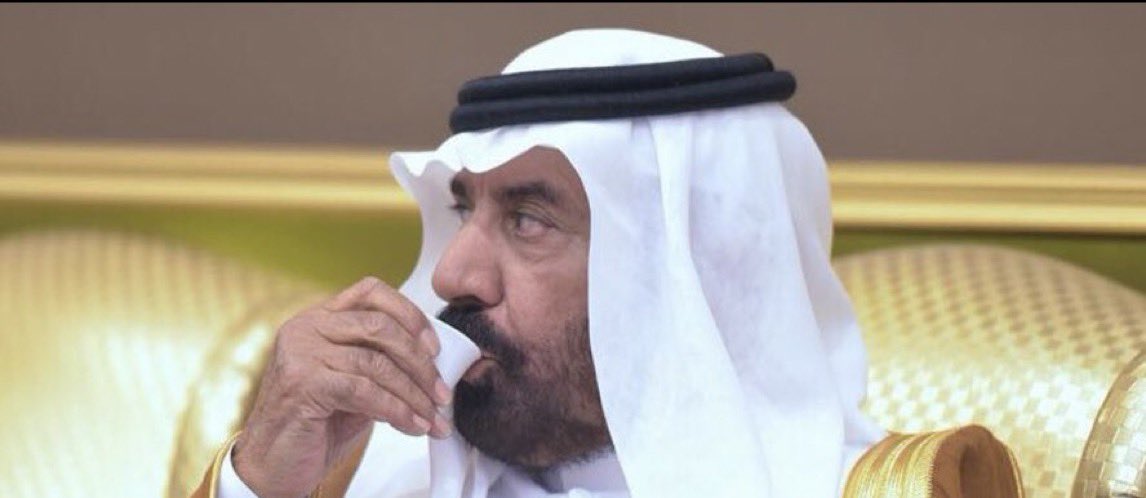 fahad822811's tweet photo. تابع
الشاعر الكبير 
#لافي_نفجان  الحربي

أنا ماشريت الجيب للضل والحفوه 
أبي مهمهن خالي بعيدن مناهيله

دعاه الشمال وجاب مافيه من صفوه تبكر له المسراح والمزن يوميله

نظامي علىوضحا النقا مامشا خفوه عسى الله يوفق سفرته في تساهيله

بعد قام فوح الأرض مثل الجبل قفوه حوايف جنوط كروم تعطيه تشكيله

يبيله حماد ٍ جاه بدر الحيا ضفوه 
تقافا عليه الوسم خمسة عشر ليله

يهاجر لها فرخ الوحش ينتظر لفوه
 بها نادر القرناس تكثر مداهيله

ملاقي صقيع البرد تحلا بها الدفوه
 تشوف الحباري والقطا في هذاليله

عسى هجسي المجروح ياخذ بها غفوه ليا قالوا ارقط يم لاهه درج سيله

خوي السفر والدرب قولة نعم كفوه عزوم ٍ مثل بلهان لو ثقلوا شيله

شريف اوسيع بطان يبعد عن الهفوه نطيح المهمه كان قلت بها الحيله

بغيت اذكر اسمه بس لزّم على عفوه على شان سوس الضرس تبطل مفاعيله

خبيث السجايا عنه ضوه بها طفوه
 لو انه يعض الكوع ماجاء مواصيله

أنا سيرتي مارافق من البشر نفوه
 وشارك سديد الراي لاصاب وأصغيله

ليا شفت من بان الحسد فيه والجفوه هجرت الطريق اللي يجيله ولا جيله

رفيق المصالح مأعلى رفقته شفوه
 ترى تبعت المقفين للراس تنزيله

الشاعر لافي بن نفجان الشعبي الحربي