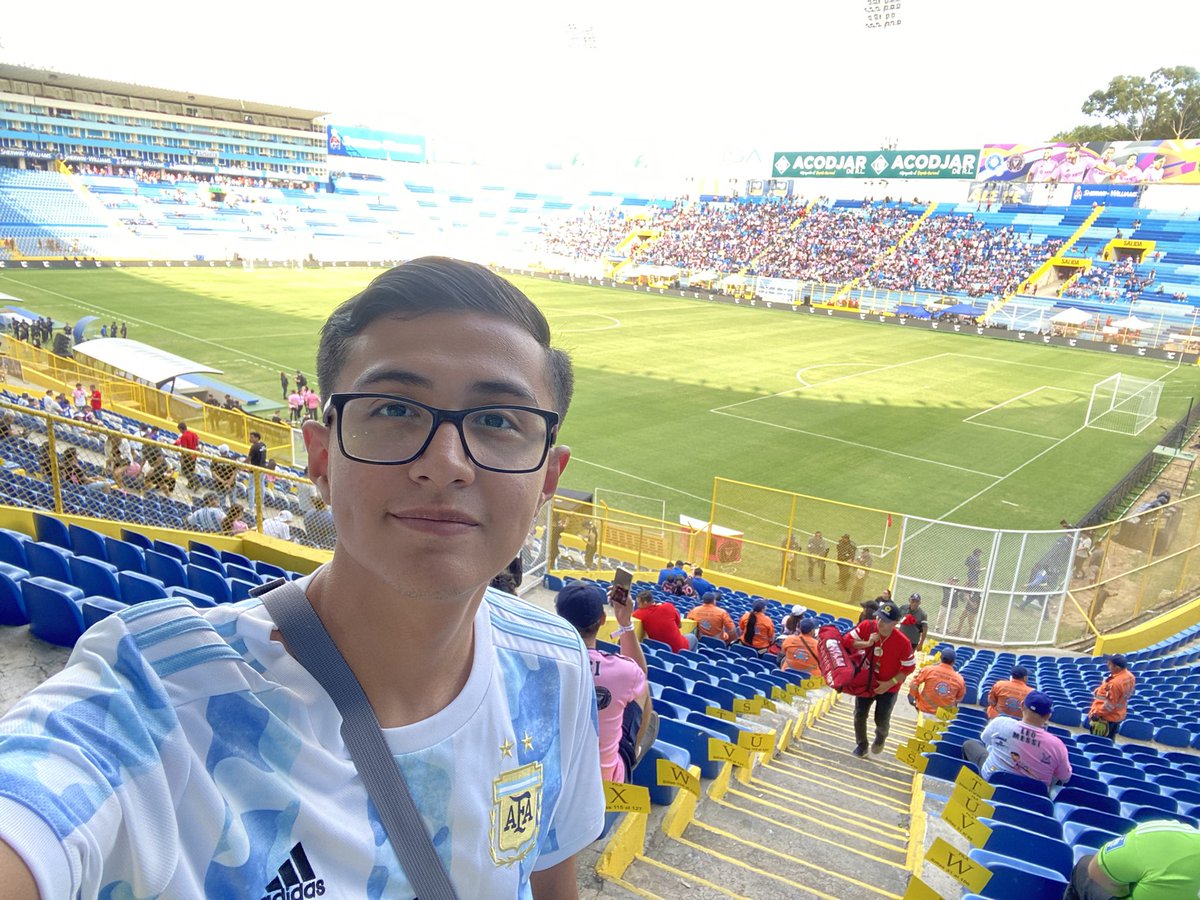 Rodripao11's tweet photo. @Messismo10 @gastonedul La mejor noticia de todas. ¡Hoy se cumple un sueño! 🥹🇦🇷 https://t.co/kl28MnEBBv