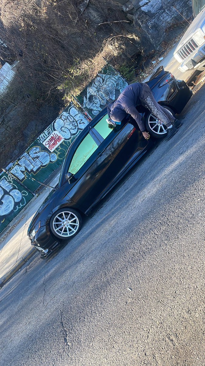 Syris Replurzy ⚡️ tweet media