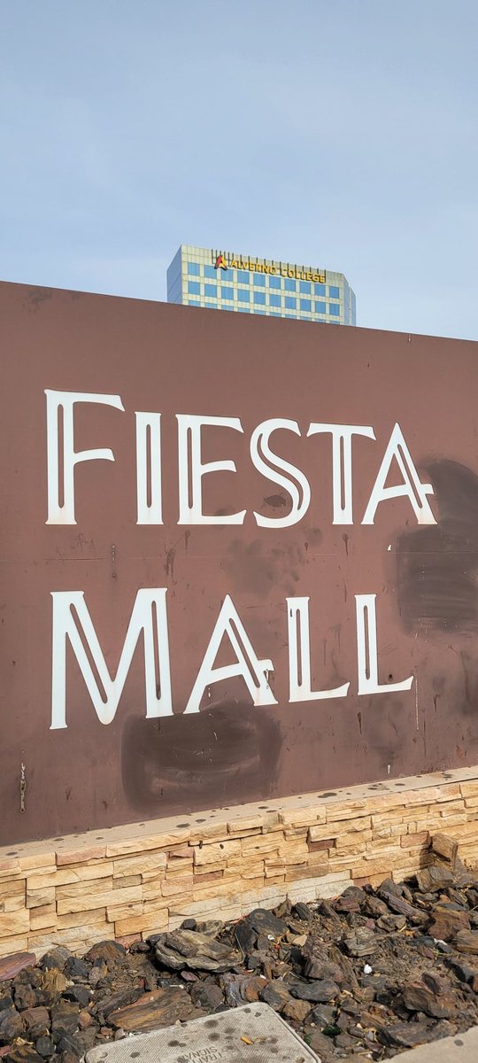 cw50must's tweet photo. About all that's left.   #Deadmall #abandoned #fiestamall https://t.co/GQo0sR3Chi