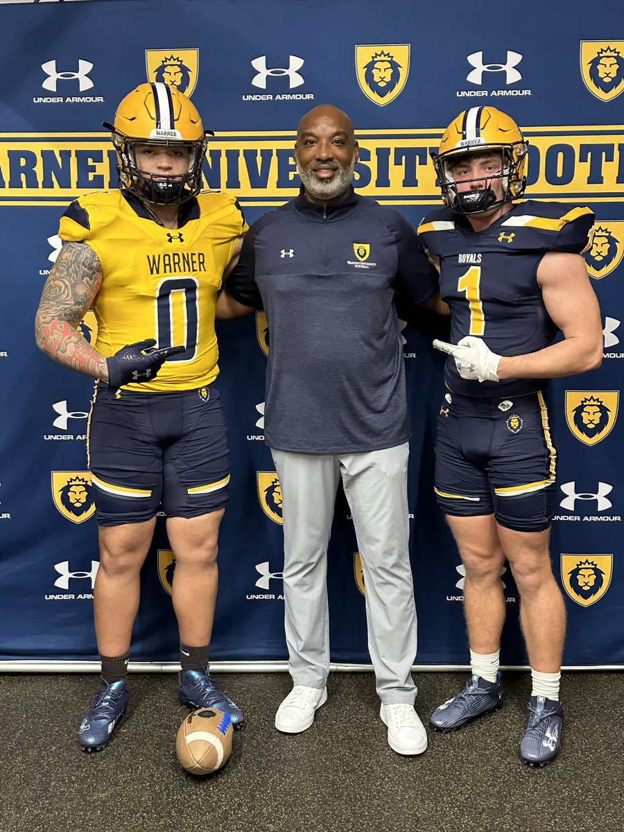 CaymanPope21's tweet photo. Appreciate @WarnerUFootball having me and @chase_harllee down today really enjoyed the visit!🦁 @dburks88 @HeatSeeker29 @CoachKendallTod @Bill31529 @ChilesTDC https://t.co/DAyfW8P0Vg