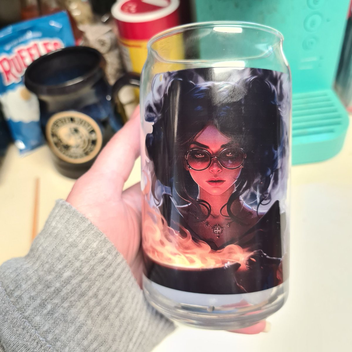 oldgreysoul's tweet image. My @fritzgalen72 merch arrived! Get your own Jain Nightshade glass here: fritzgalen-shop.fourthwall.com/products/speci…