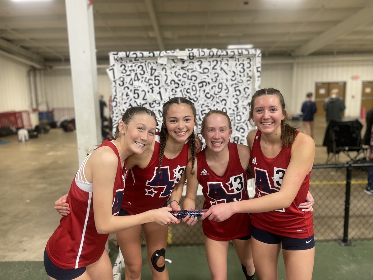 Girls 4x800 ran a 10:10.21 and qualified for the State Meet. Congrats Addison Doran, Lauren Artman, Ava Kate Starr, and Meredith Wildes!