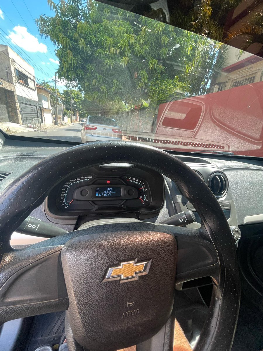 nicolaslopezb_'s tweet photo. SE VENDE ‼️‼️

Chevrolet Montana 2016
125mil KM - mecánica 5ta
Motor 1.4 flex 
Dos llaves  
Varios extras 
Mantenimineto al dia en ACISA (Dic 2023) 
Lona marítima 
Aire Acondicionado ✅

TITULO Y CED VERDE A TRANSFERIR.
48.000.000 Gs
(Escritura incluida) 
Contacto: 0983235925 https://t.co/oqSAteVDbN