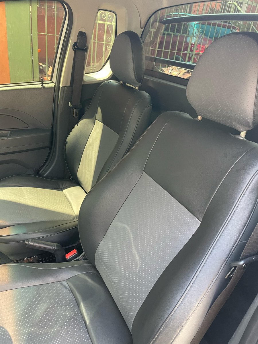 nicolaslopezb_'s tweet photo. SE VENDE ‼️‼️

Chevrolet Montana 2016
125mil KM - mecánica 5ta
Motor 1.4 flex 
Dos llaves  
Varios extras 
Mantenimineto al dia en ACISA (Dic 2023) 
Lona marítima 
Aire Acondicionado ✅

TITULO Y CED VERDE A TRANSFERIR.
48.000.000 Gs
(Escritura incluida) 
Contacto: 0983235925 https://t.co/oqSAteVDbN