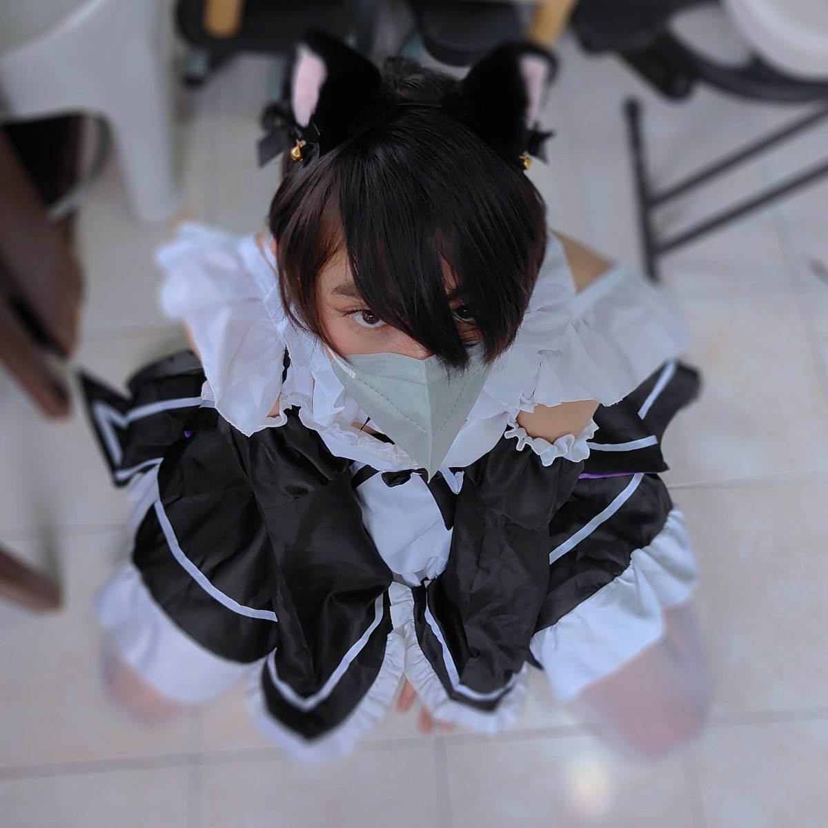 PyreInite's tweet image. The world's cutest and most adorable maid is here~. I just hope I can live up to all your expectations! o(≧∇≦o). Thanks again to @owlreave and @Readable001 for funding the dress. Stay tuned for more, cause I'm planning on a maid dress stream sometime🔥🔥 #PyreMaid #Cosplay