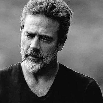 كلما ازداد عمرك ايقنت أن تلك الحياة لا تستحق كل ذلك التأثر 
ترحل صعوبات... تأتي مفاجآت.. 
تموت ضحكات... تولد أخرى... 
يذهب البعض... يأتي آخرون أجمل منهم .
مجرد حياة واقدارنا مرسومة فلنعشها بسلام

#تصبحون_على_خير