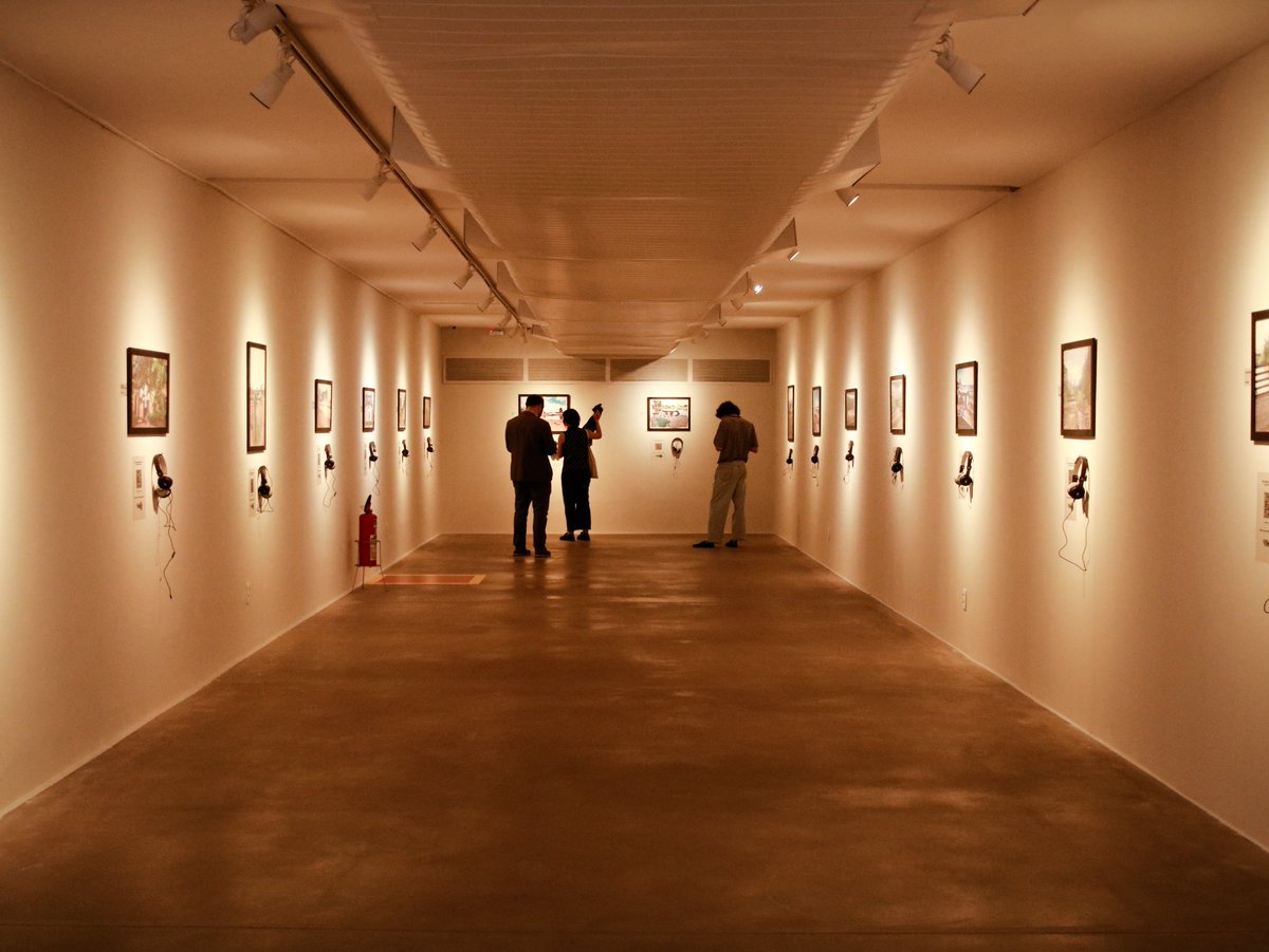 A exposição Espelho Sonoro, do artista Rodrigo Ramos,  na <a href="/caixacultural/">Caixa Cultural</a> segue até 24/03/24. A exposição propõe aos visitantes uma imersão nas paisagens sonoras das cidades através de uma releitura artística de um localizador acústico da Primeira Guerra Mundial.