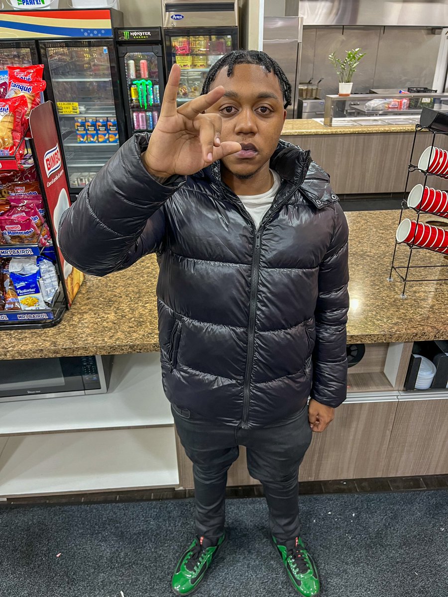 bj50_'s tweet photo. they gon disssapear when it get hard babyboy🏴‍☠️ https://t.co/KWl0g7033I
