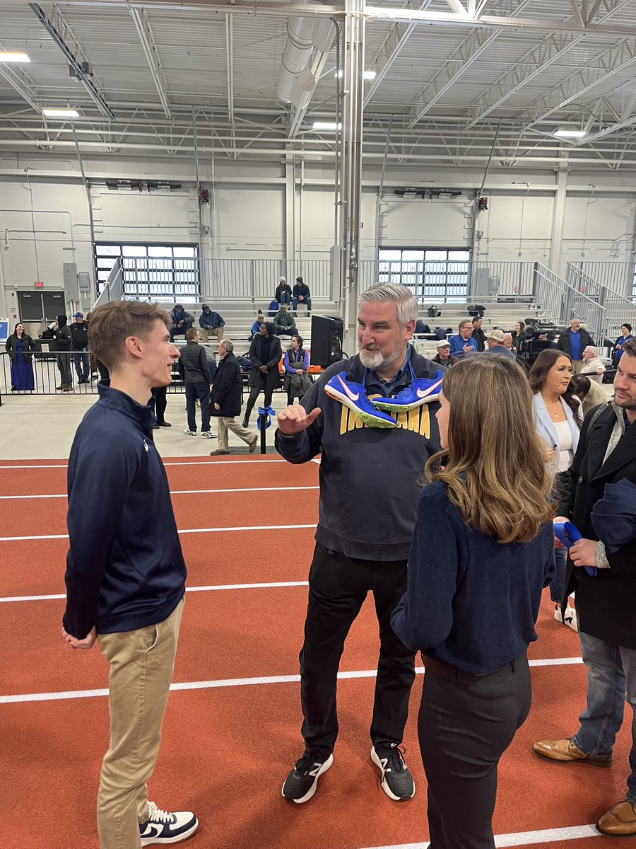 Awesome to cut the ribbon on the new indoor track facility today at the Indiana State Fairgrounds. @butlerXCTF will put it to good use!