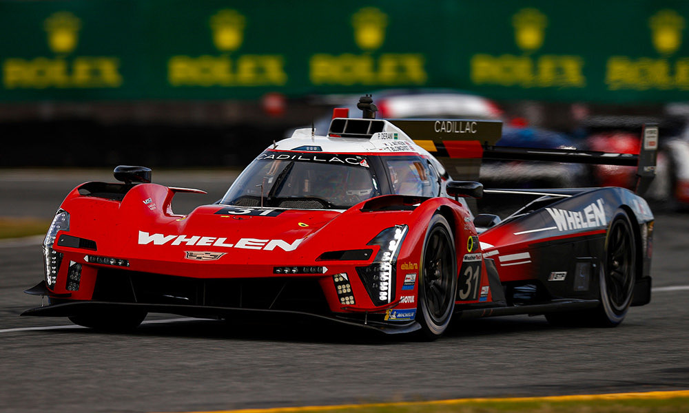 📝 FASTEST ON FRIDAY: A late flyer by @PipoDerani put the No. 31 @AX_Racing on top of the time sheets following the opening day of testing at the Roar Before the @Rolex24Hours. ➡️ sportscar365.com/imsa/iwsc/dera… #IMSA #Roar24 #Rolex24