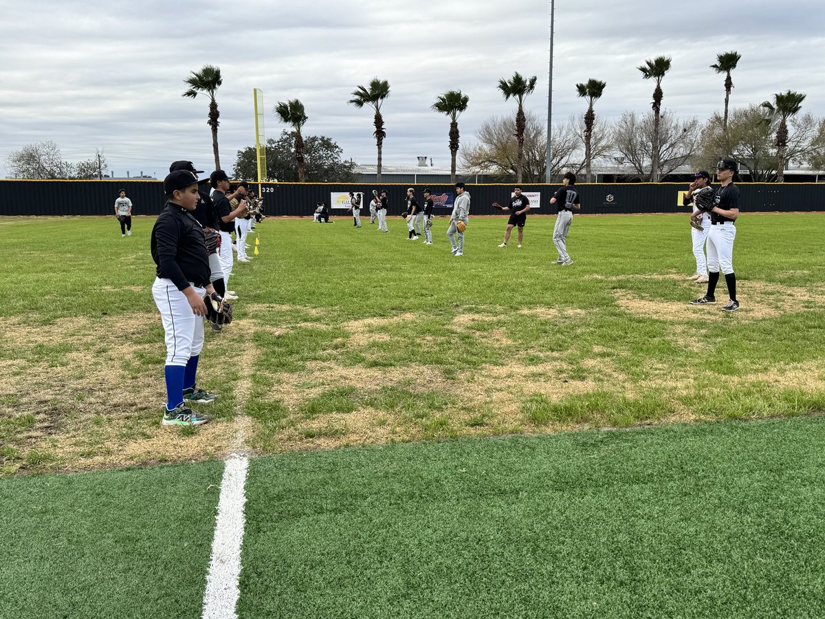 Sub varsity taking the field ⁦<a href="/North_Raiders_A/">NHS Raider Athletics</a>⁩ ⁦<a href="/PSJANORTHECHS/">RAIDER NATION</a>⁩