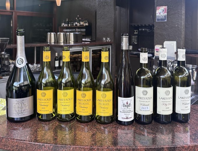 Dr. Bürklin-Wolf Riesling Pfalz Pechstein GC 2022 is our German Wine of 2023, a masterpiece of mineral expression from one of the pioneers of terroir wines in Germany. This producer prefers the abbreviation GC (which stands for Grand Cru) to GG. Read more: jamessuckling.com/wine-tasting-r…