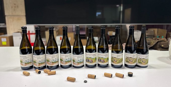 Our 2023 French Wine of the Year is the 100-point Domaine Zind Humbrecht Pinot Gris Alsace Grand Cru Rangen de Thann Clos Saint Urbain 2021, which is impeccably balanced with a smoky and salty minerality that makes this wine one of a kind. Read more: jamessuckling.com/wine-tasting-r…