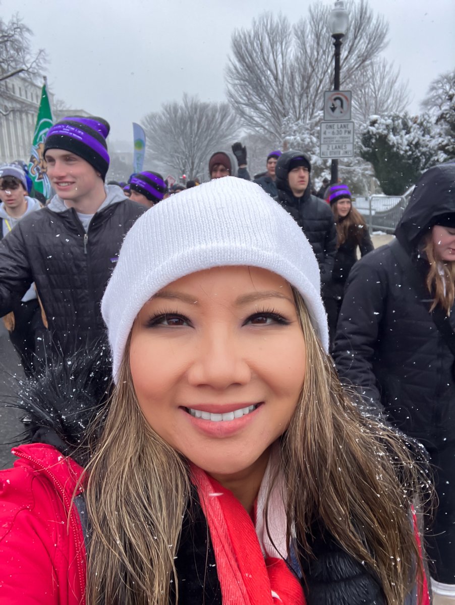 LisaSSmiley's tweet image. It snowed in DC but that didn't keep the thousands of pro-lifers away from marching for the rights of the preborn. 

Why am I pro-life? Because my mom chose life for me when the Chinese communist government wanted me dead.

#prolifegeneration 
#prolife 
#MarchForLife